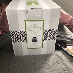 Scentsy warmer